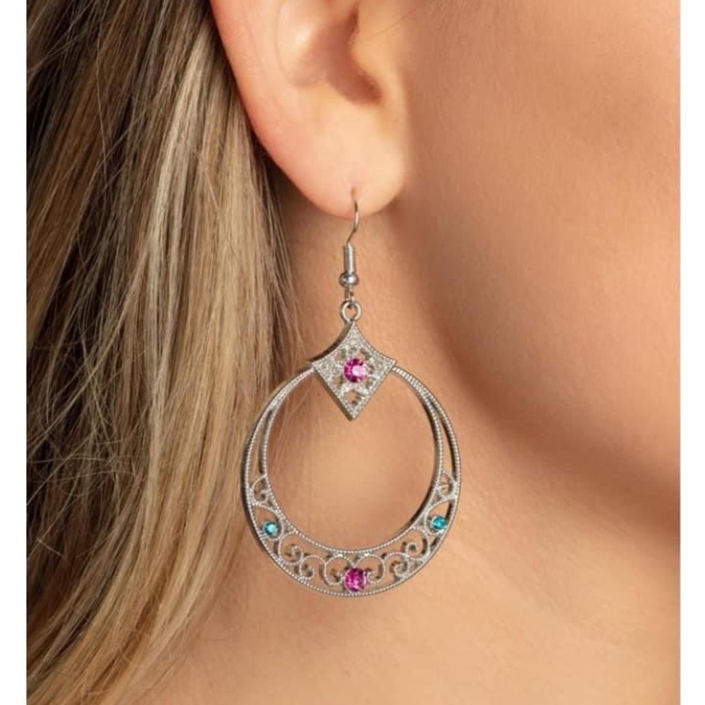 🐾 Royal Resort Multi Ear Rings🐥 - Picture 3 of 3
